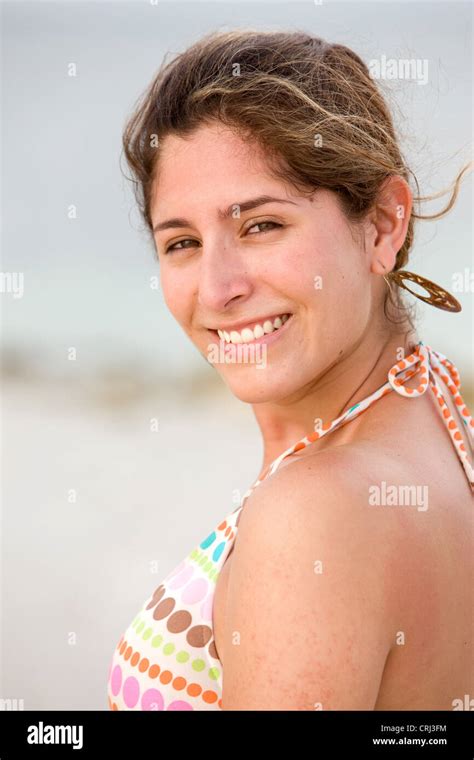 bilder frauen am strand|Frau Am Strand